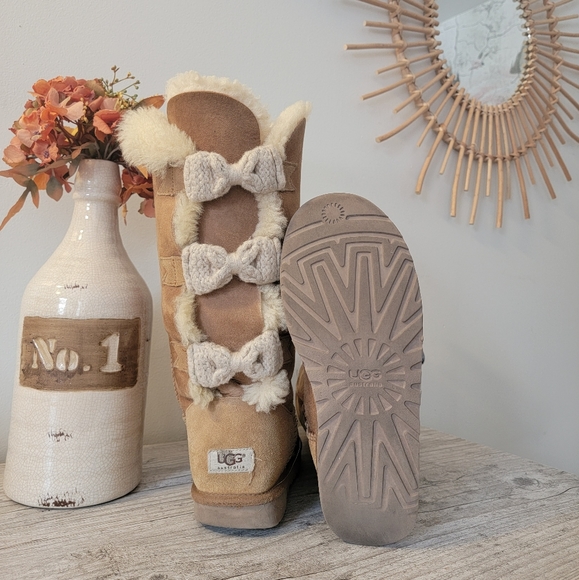 LIMITED EDITION ❗ UGG Bailey Triple Knit Bow Tall - Picture 11 of 13
